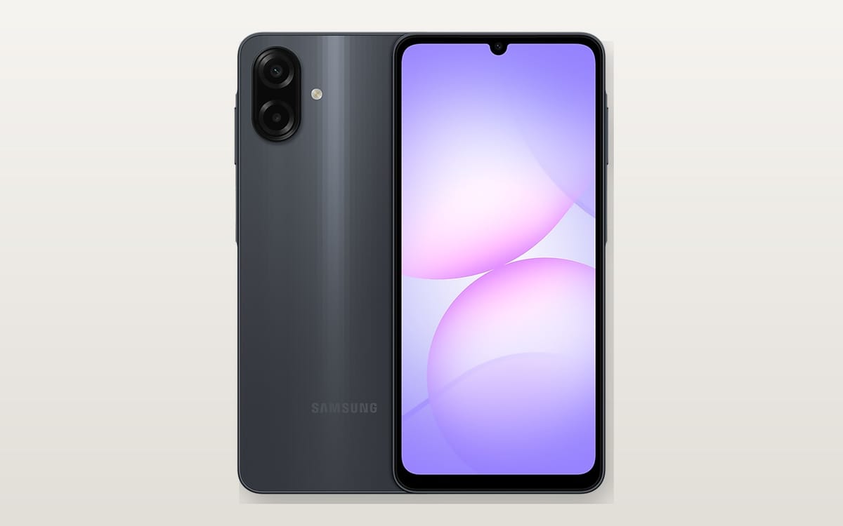 Samsung Galaxy A07, front and back
